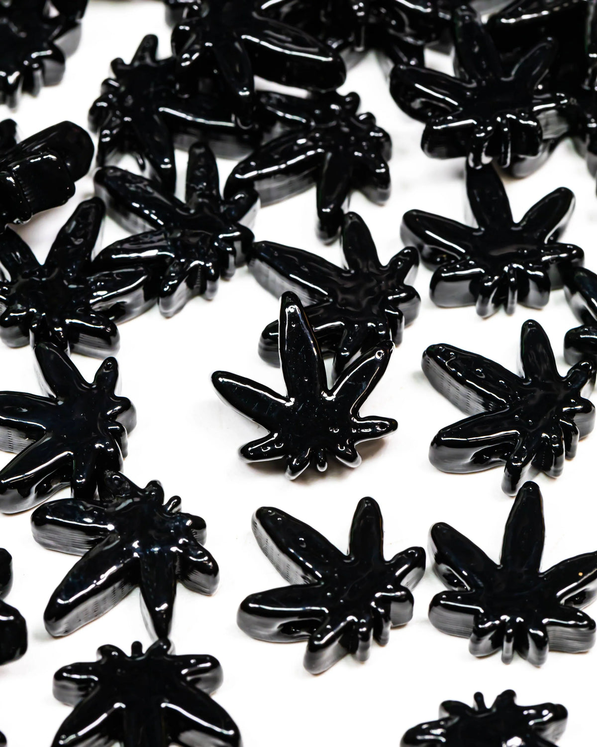 Mini Weed Leaf Beads